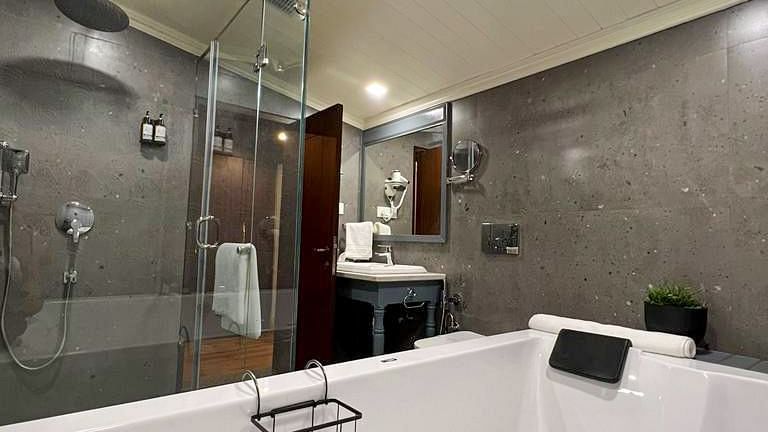 Presidential Suite 11