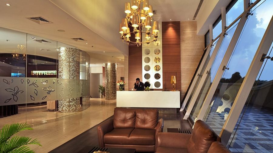 Reception Lobby at Majestic Court Sarovar Portico Navi Mumbai 2