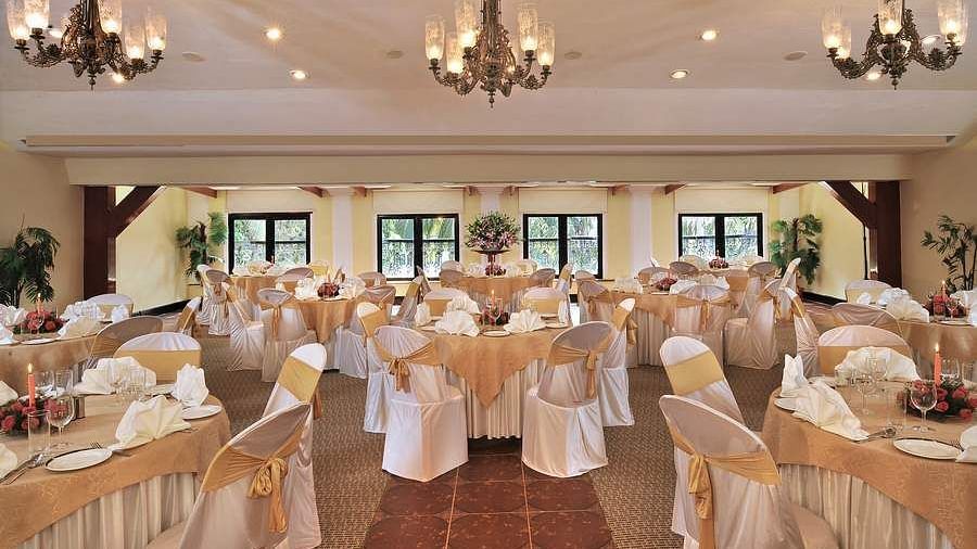 Round Table Park Inn by Radisson Goa Candolim - A Carlson Brand Managed by Sarovar Hotels, resorts near goa