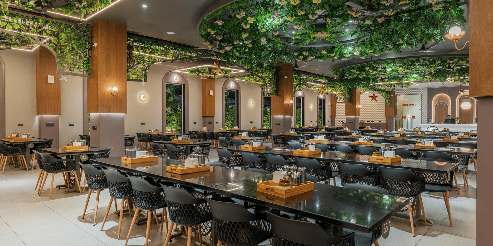 Dining at One of the Best Restaurants on Delhi-Jaipur Highway