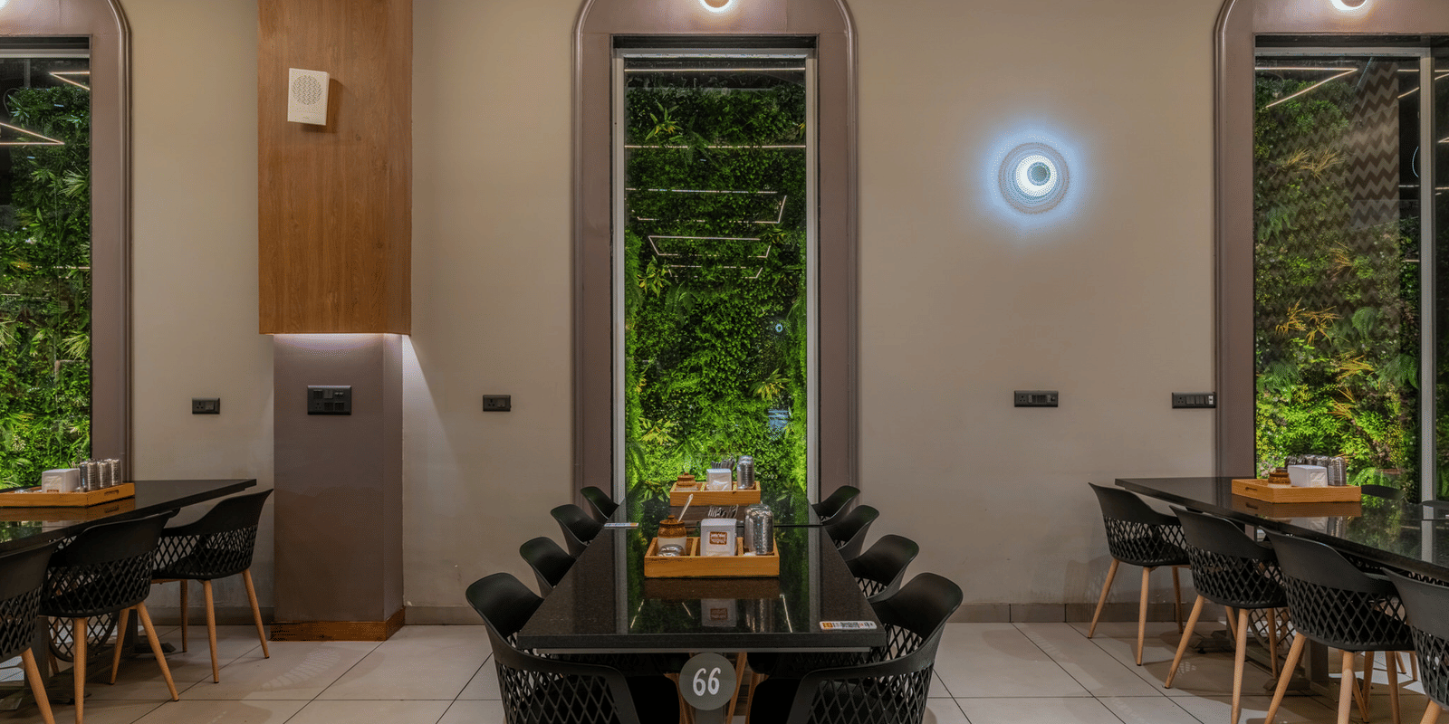 Dining at One of the Best Restaurants on Delhi-Jaipur Highway