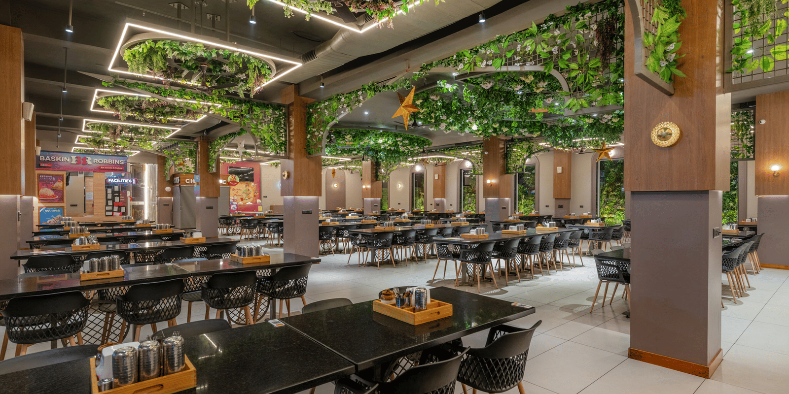 Dining at One of the Best Restaurants on Delhi-Jaipur Highway