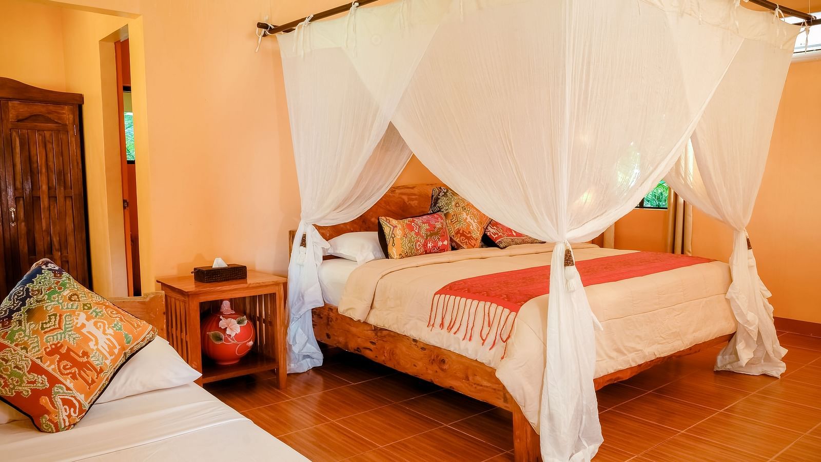 Deluxe Beach Villa 3
