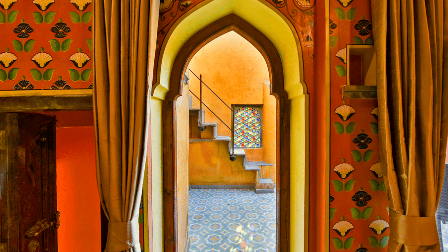 gogunda-palace-rooms-raj-tilak-suite-12