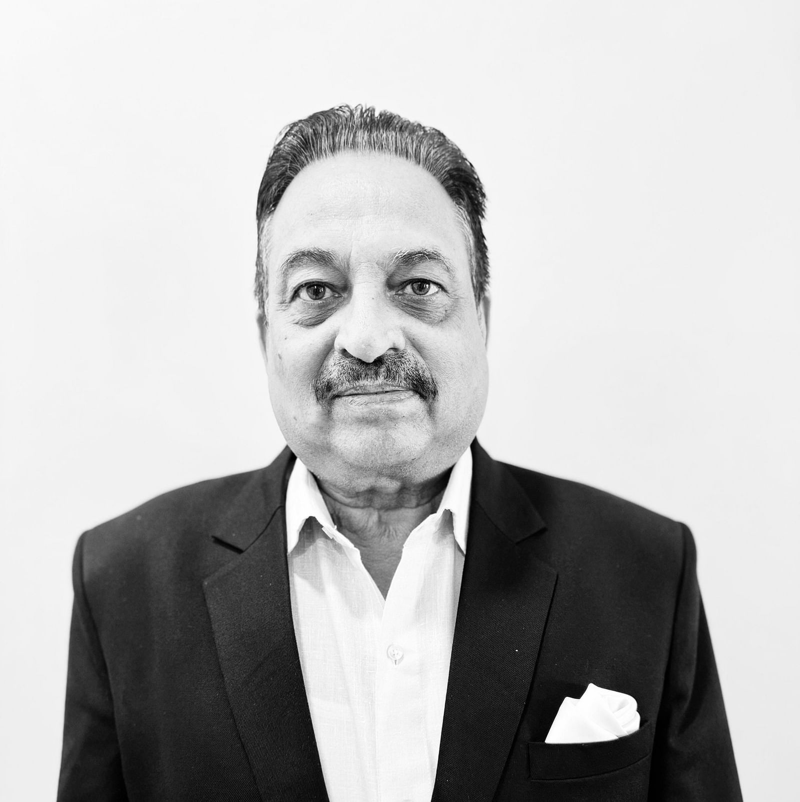 A portrait picture of Mr. Kanwaljit Walia