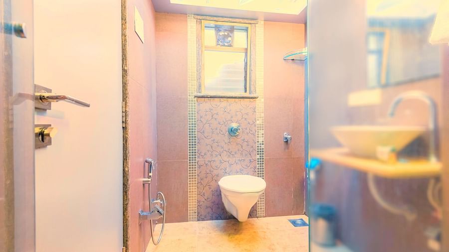 Dragonfly Apartments, Andheri, Mumbai Mumbai Lavatory Dragonfly Service Apartments Emerald Krishna Enclave Andheri Mumbai 2