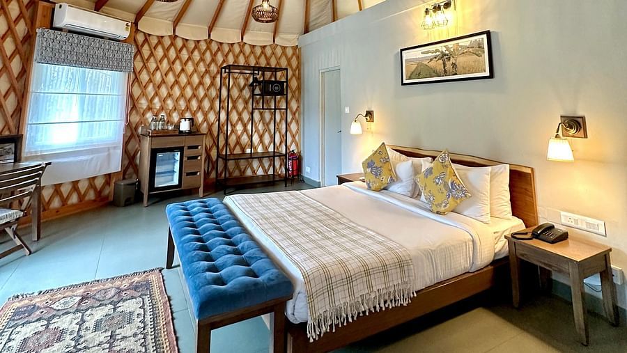 LM Yurt Interior3