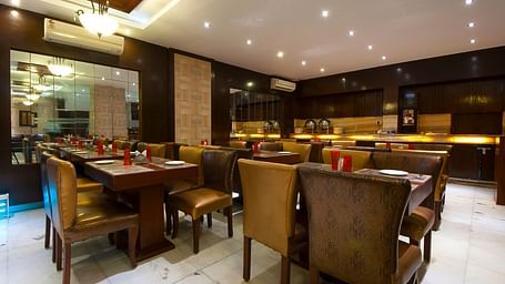 Hotel The Raj, New Delhi New Delhi Copper Restaurant 1 Hotel The Raj New Delhi 1