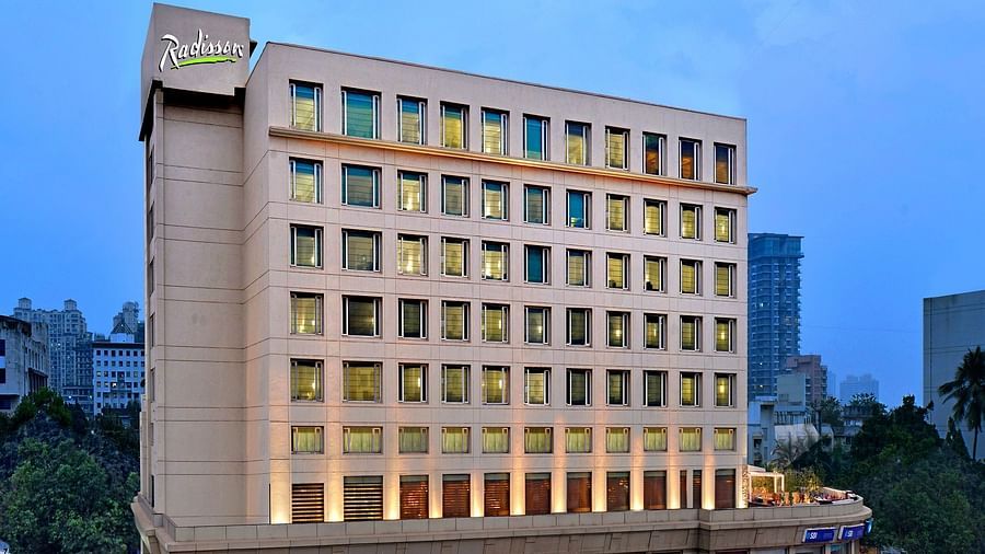 Facade Radisson Mumbai Goregaon 2