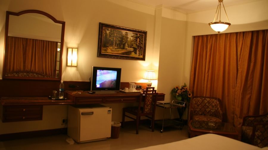 Executive Deluxe Room Hotel Kohinoor Executive Pune 2