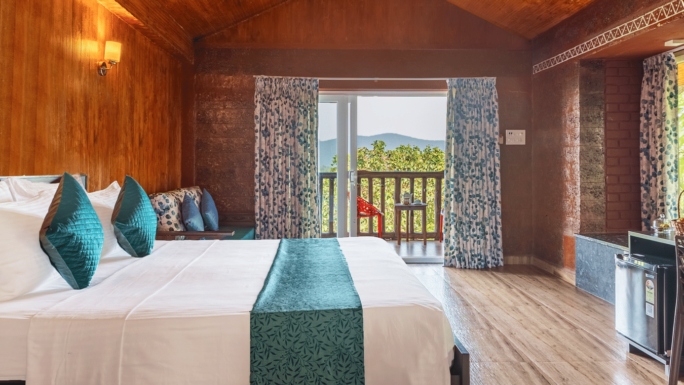 Valley View Room with Sit-out
