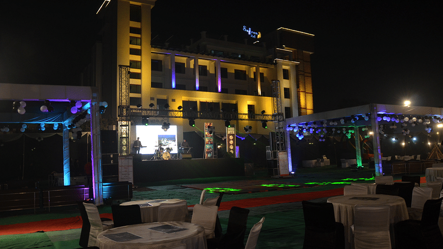 Hotel Saffron Leaf Dehradun 4