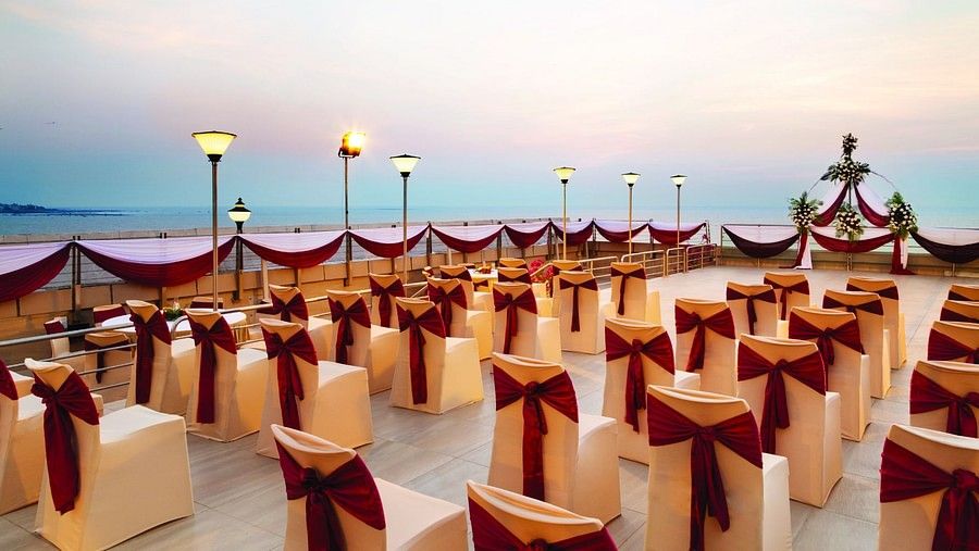 rooftop banquet at hotel ramada plaza palm grove juhu beach mumbai 513