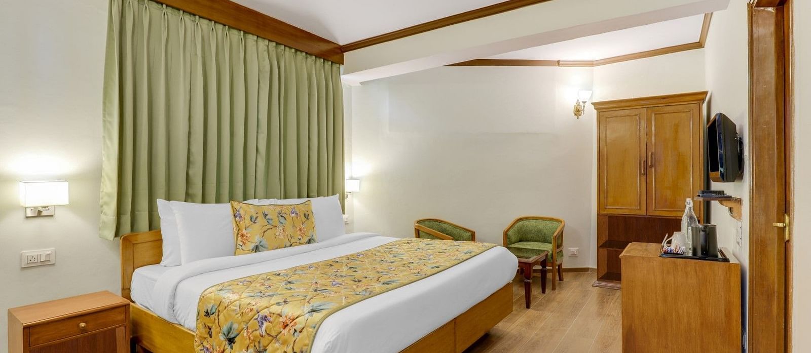 Deluxe Room at Summit Le Royale Hotel, Shimla
