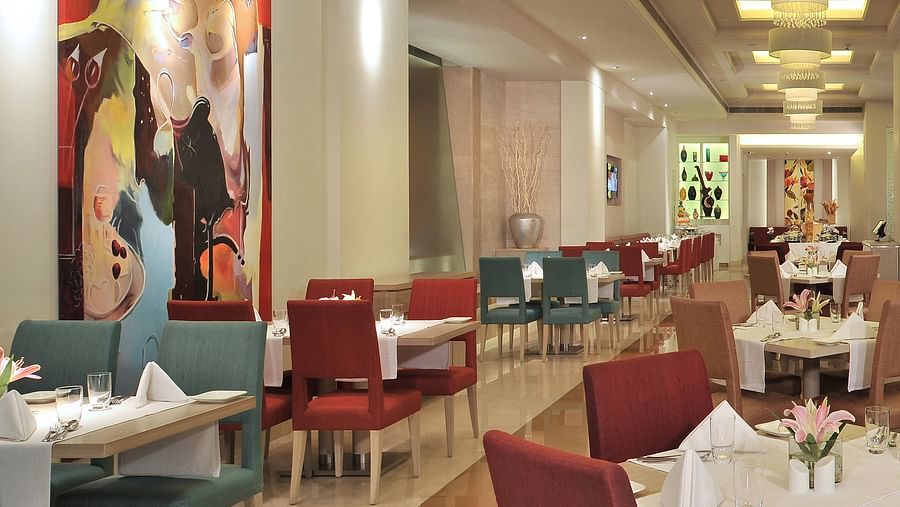 Cascade Radisson Hyderabad Hitech City Hyderabad 6