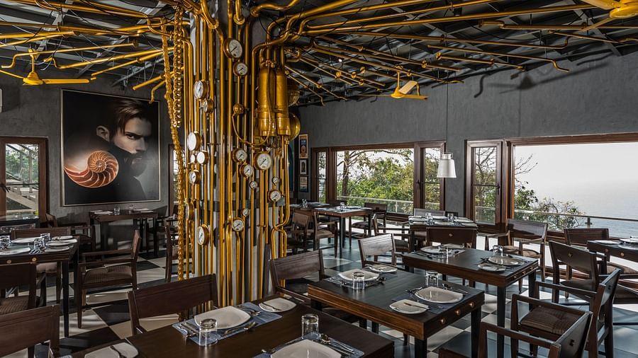 interior of the restaurant at cintacor island resort
