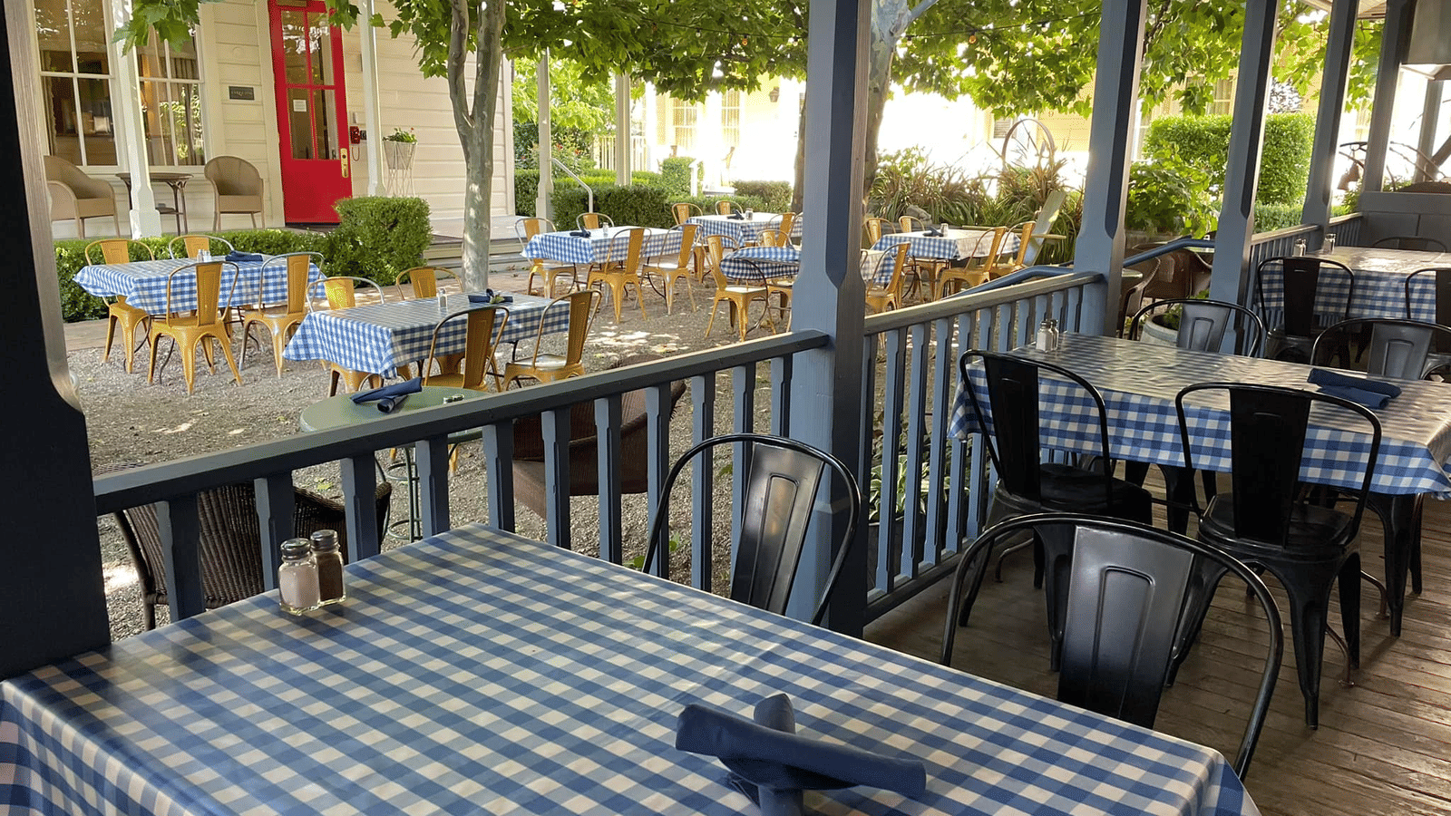 BW Veranda Tables