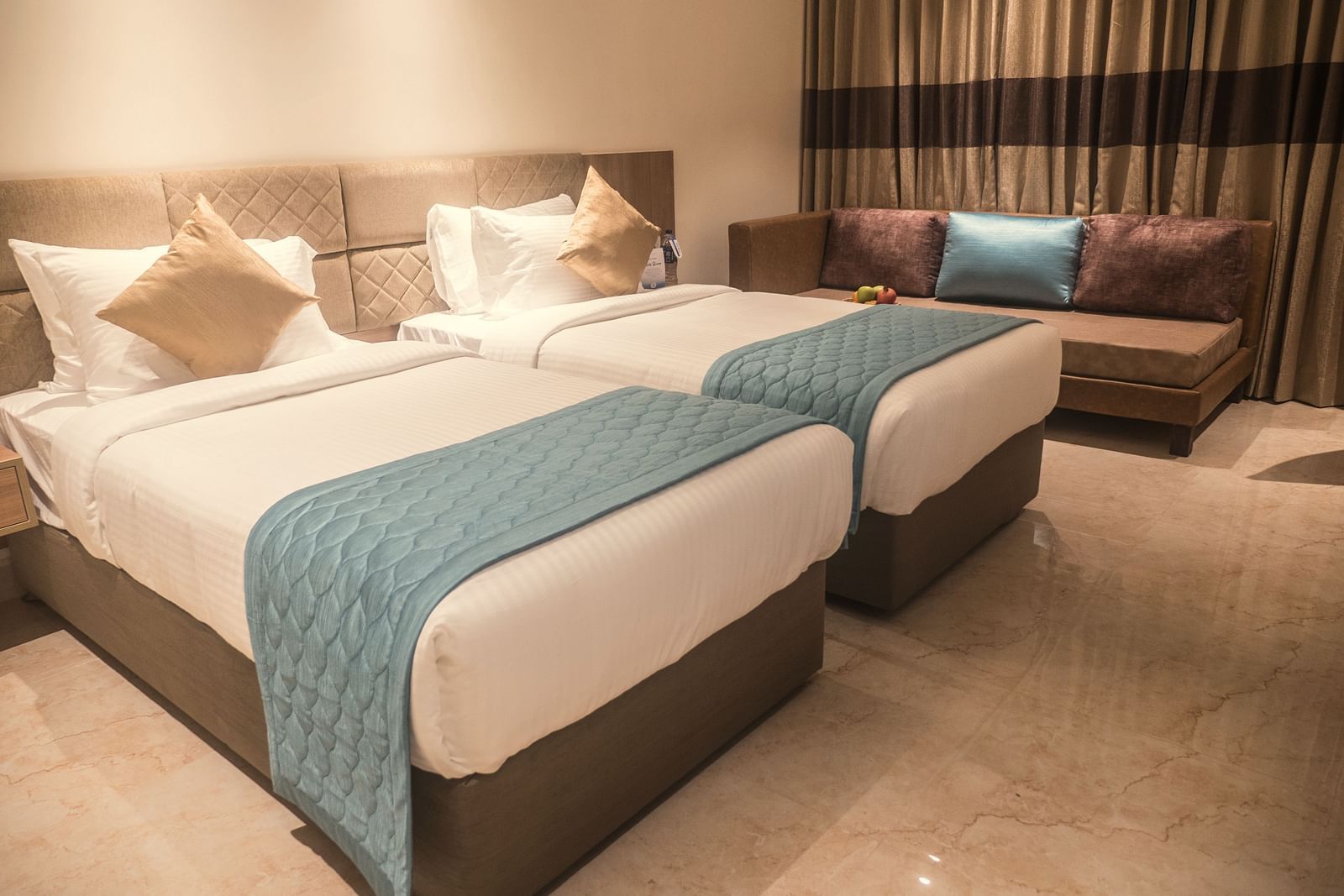 view of  twin beds of Deluxe Twin Room at 