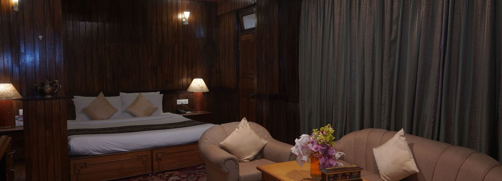 Premium Room1