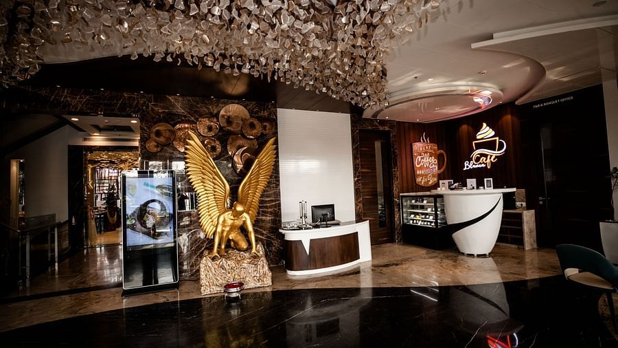 Cafe Blanca  -2