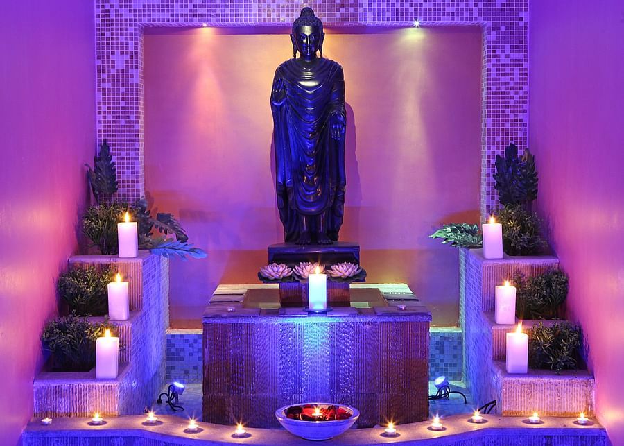interior view of oasis spa at la classic, hosur road