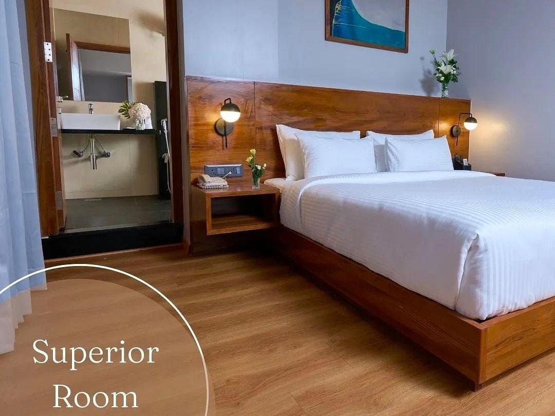 A double bed in the Superior Room at Visthara - Urban Boutique Hotel, Bangalore