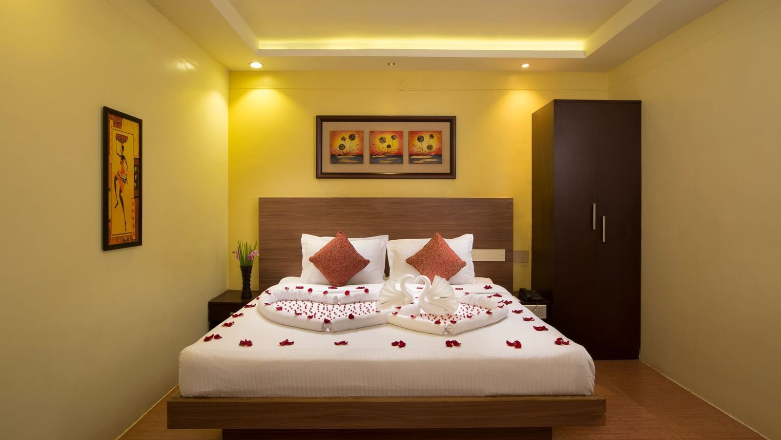 Avocado room with a double bed