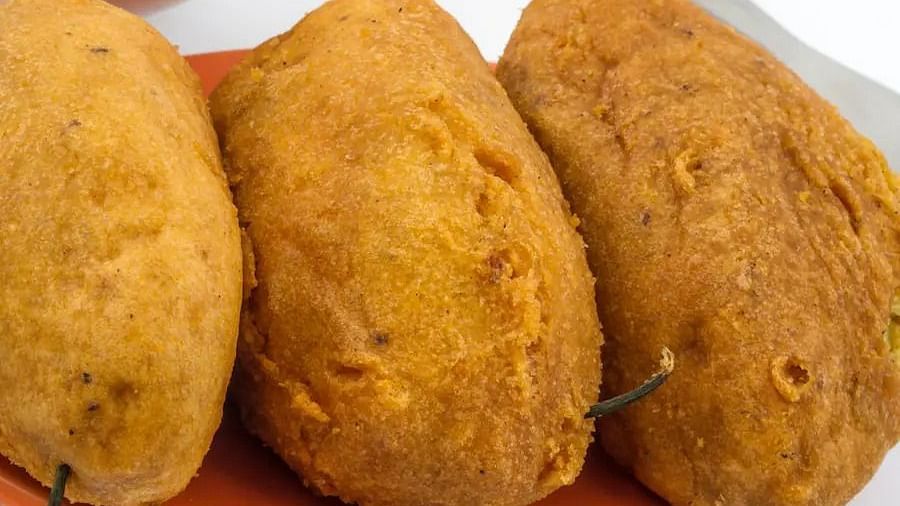 A plate of Mirchi Bada