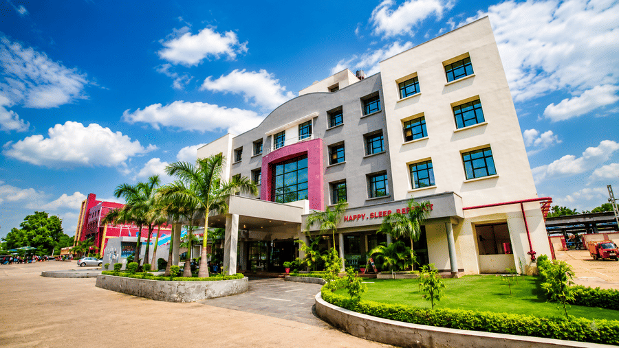 Exterior view of Max Hotel Jabalpur, showcasing the hotel's contemporary architecture.