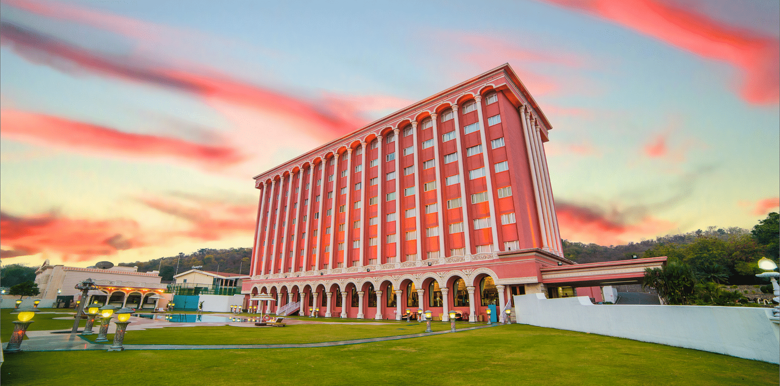 Best 4 star hotel in hyderabad - Sitara luxury hotel Ramoji film city