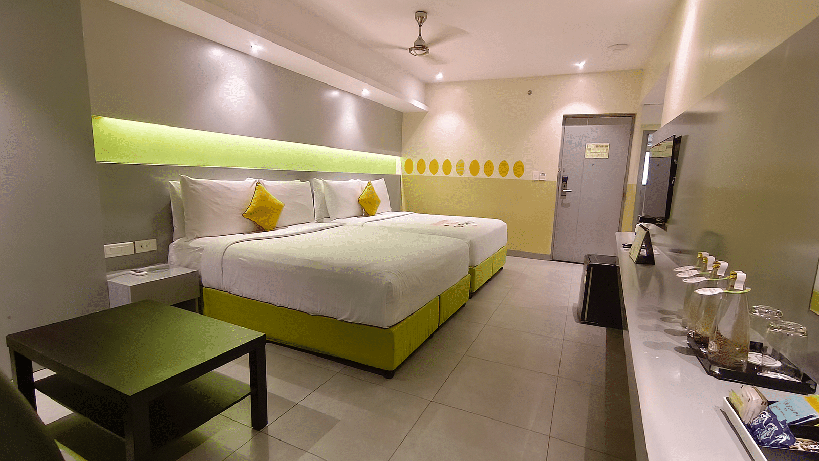 deluxe room 2