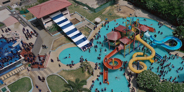 3 Family Slide 1 1 fmakps 00 00 00-00 00 30