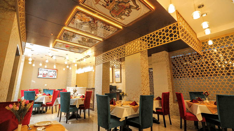 fine dining at the comfort inn sapphire, jaipur