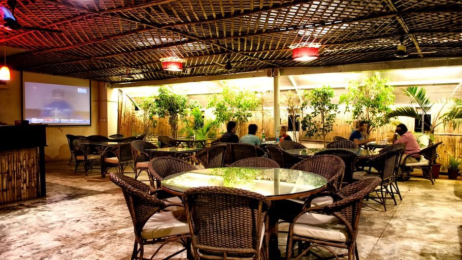 Shetty Gardenia Hotel, Bangalore Bangalore Rooftop Restauarnt Shetty Gardenia Hotel Bangalore