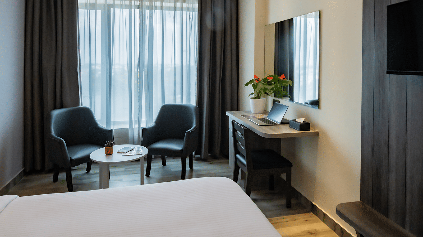 ACMY-Deluxe-Room-1