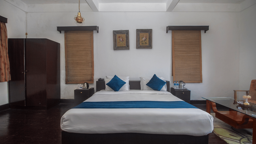 Gleneagles Club King Room 1