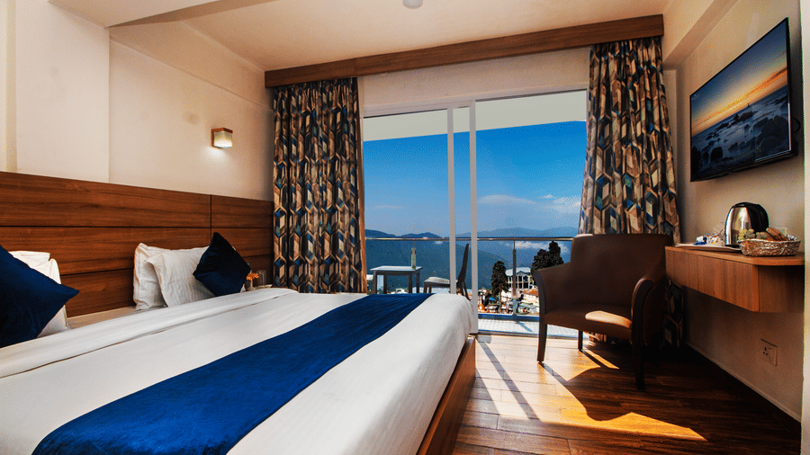 11 Executive Room with Balcony 3