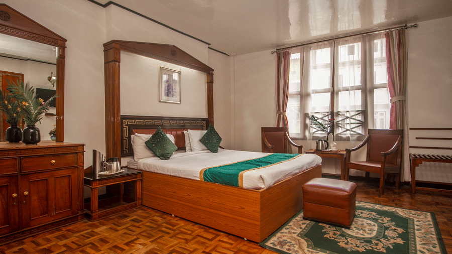 Hill CLUB ROOM 3 Cover Photo