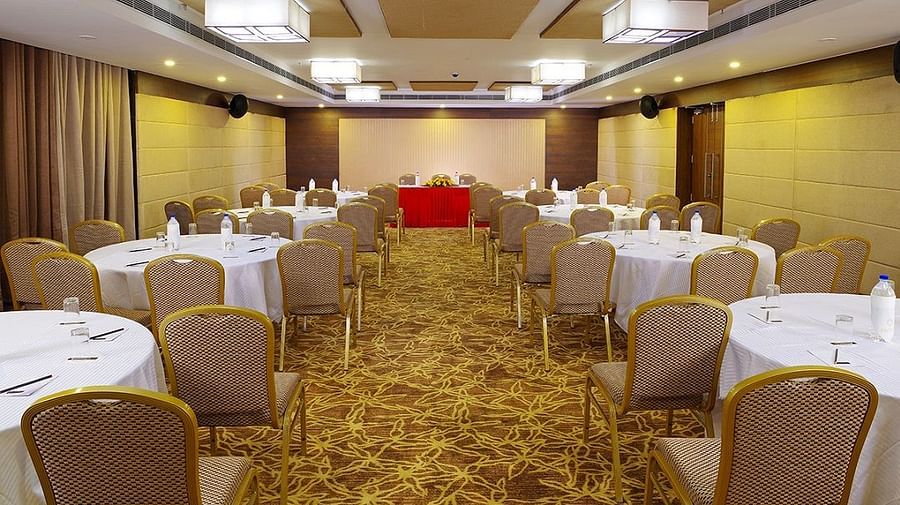 Dimora Thiruvananthapuram - image of Emerlad Conference Hall featuring numerous seating options
