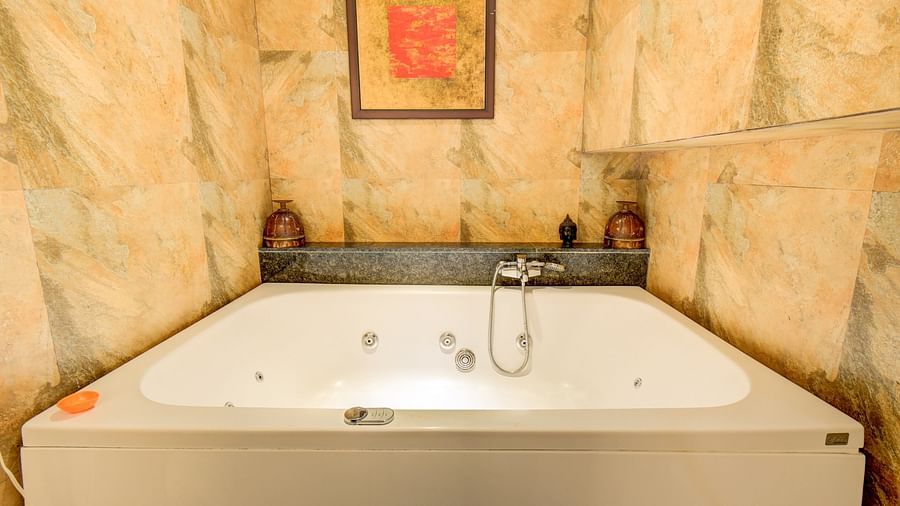 a view of a bathtub at the SSK spa at The SSK Solitaire Hotel & Banquets, Mumbai Naka - Nashik