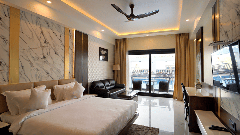 Direct Pool Access Rooms