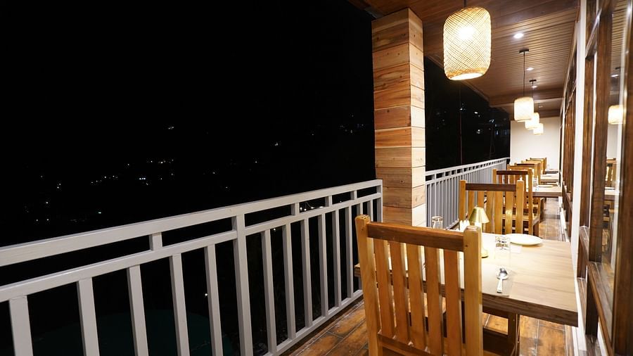 Restaurant outdoor seating