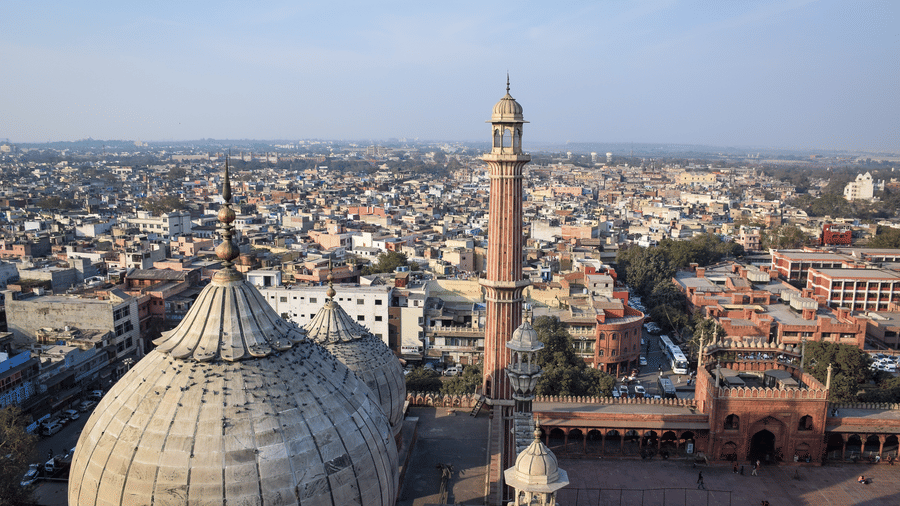 sergio-capuzzimati-LLK0mYl-lu0-unsplash