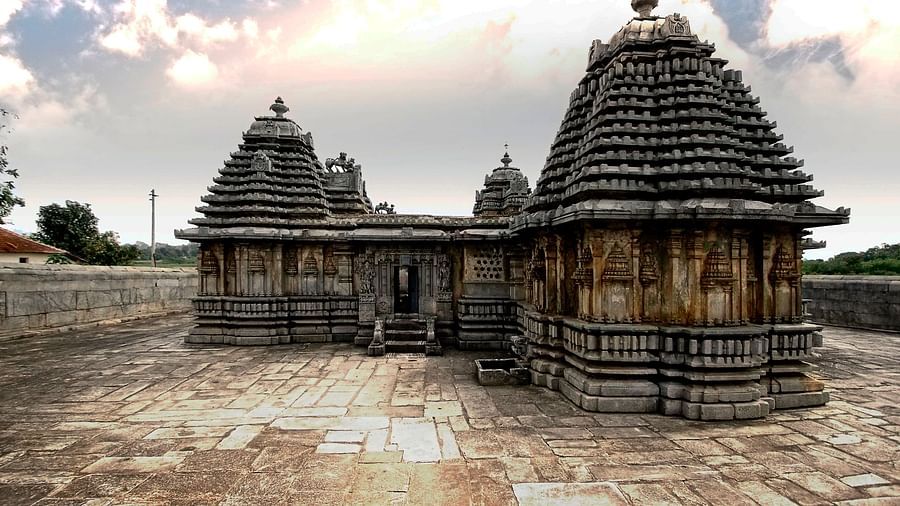 image of a temple in hassan