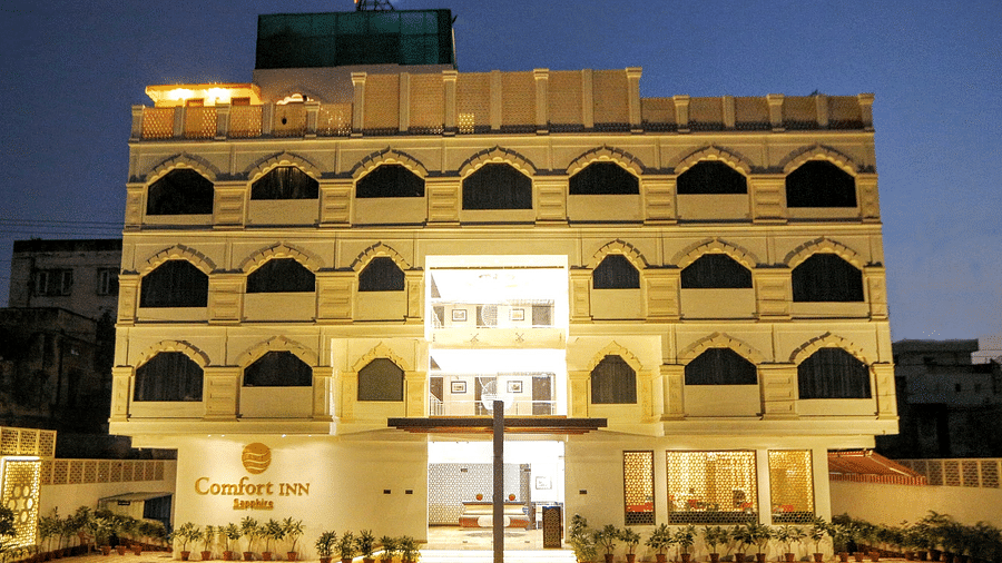 facade image of comfort inn sapphire, jaipur