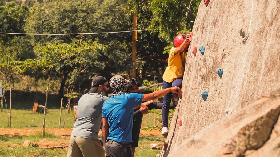 LETS Camp Skandagiri Bouldering 01