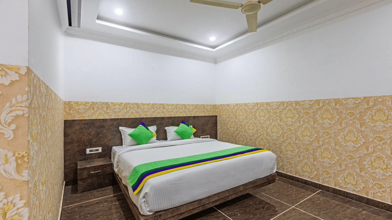 WhatsApp Image 2025-03-28 at 17.42.12 64222842