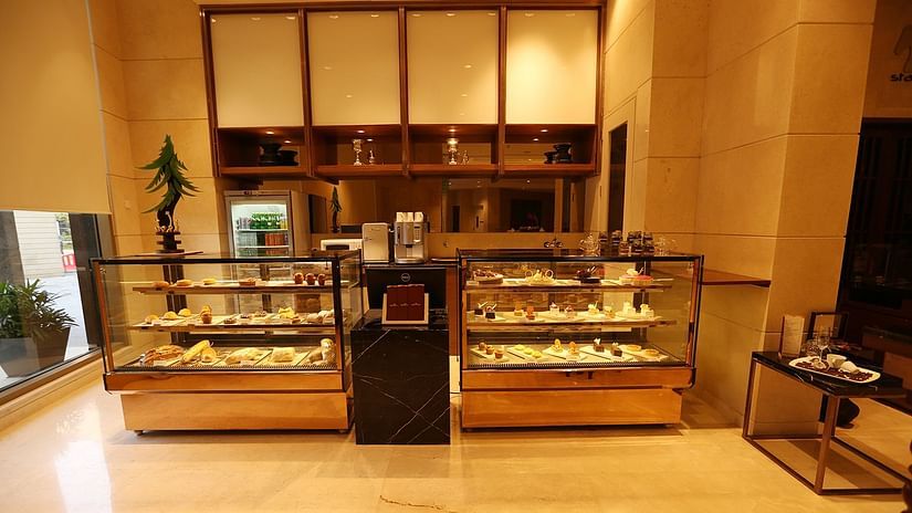 Mr. Confectioner - 1