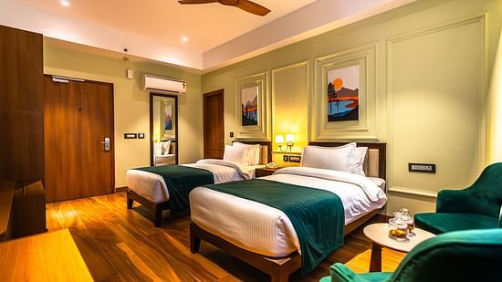 Rooms  Deluxe Twin Bed @ Clarks Inn Express, Rishikesh