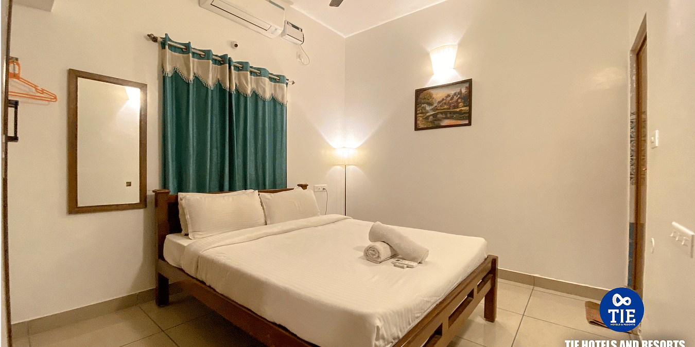 Room (3)